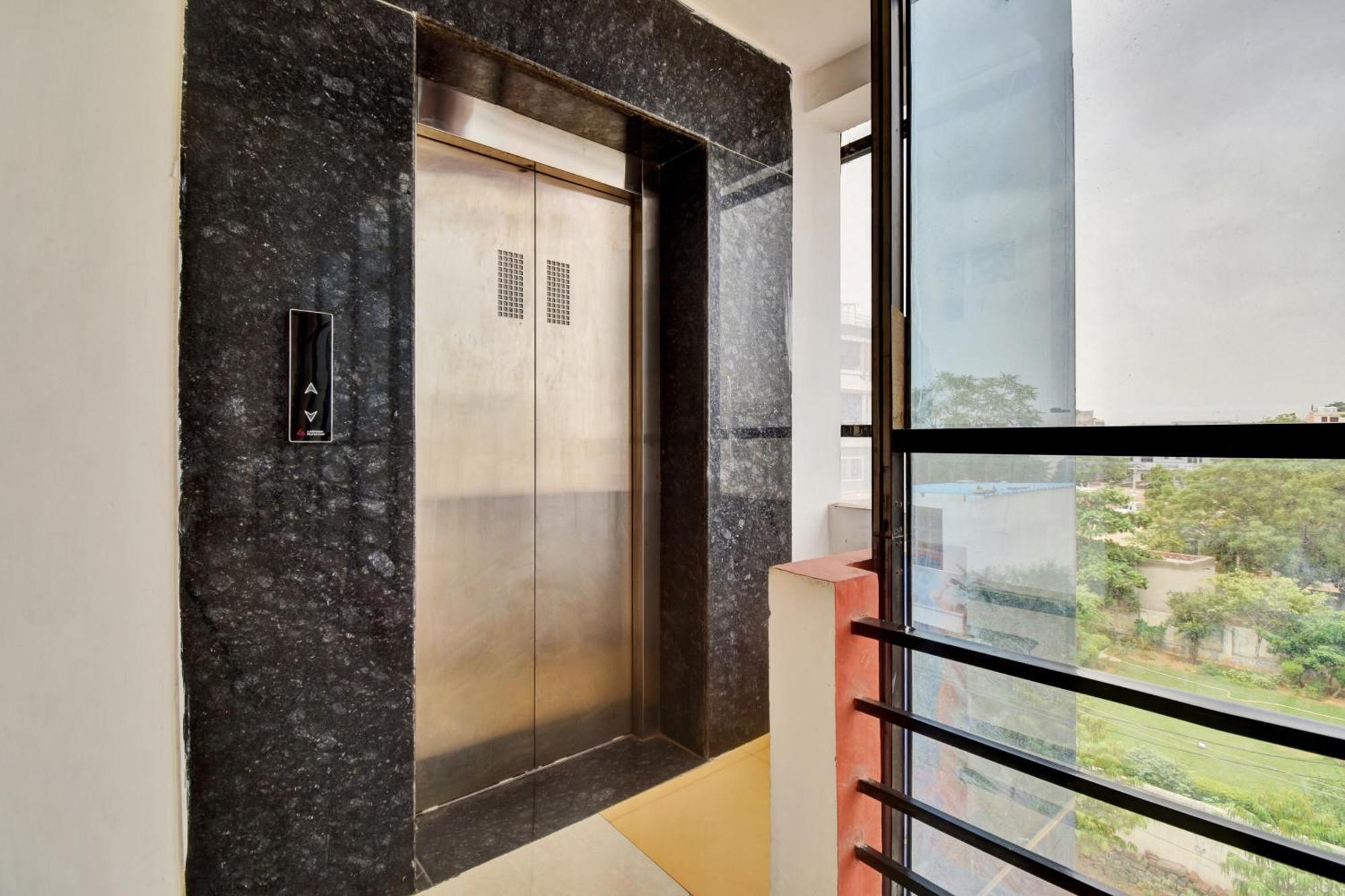 Townhouse Hotel Fly View Jaipur Dış mekan fotoğraf