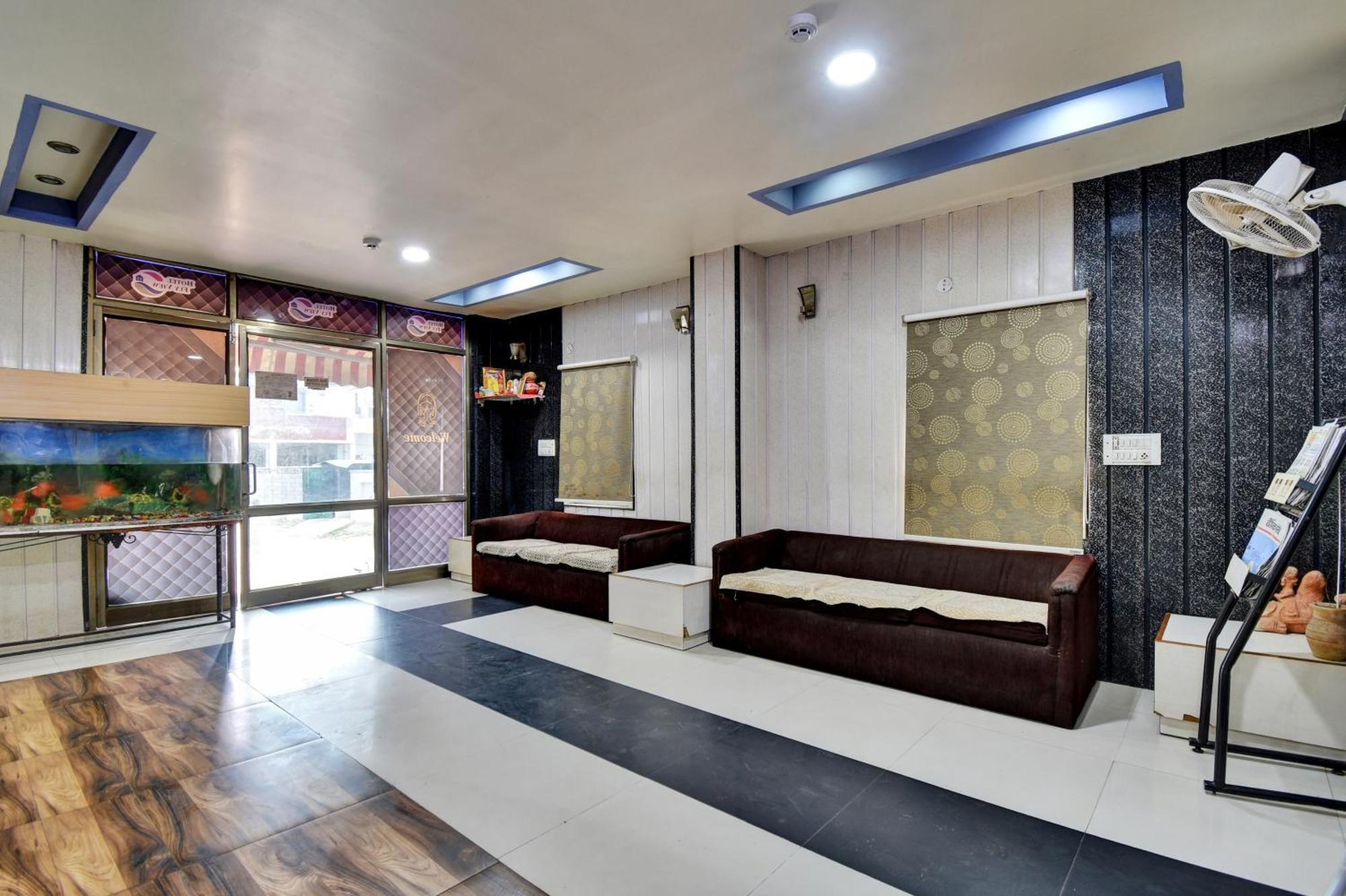 Townhouse Hotel Fly View Jaipur Dış mekan fotoğraf